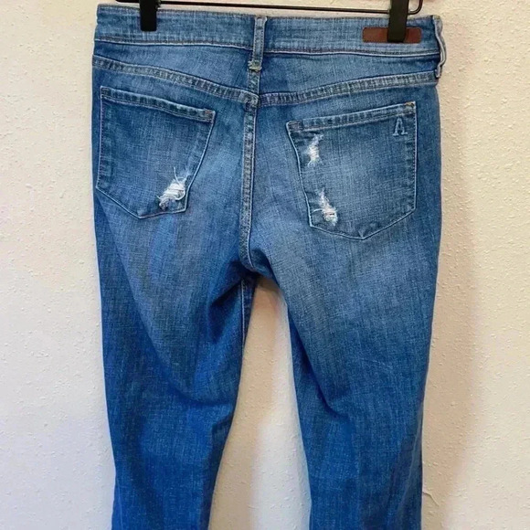 ARTICLES OF SOCIETY Women’s Distressed Jeans - Picture 6 of 9